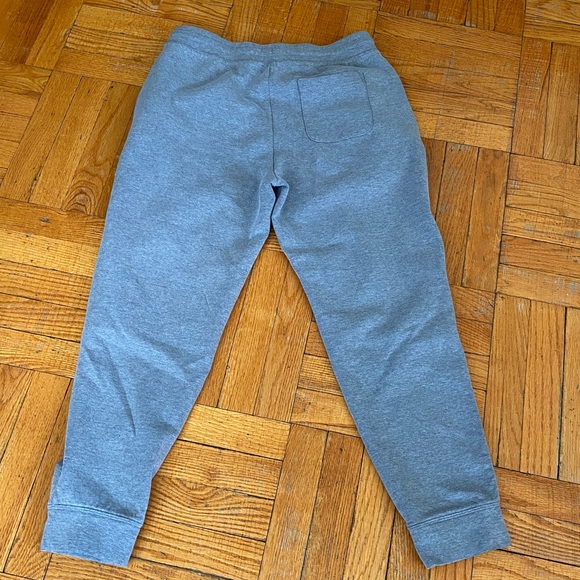 Gap Performance Fit Joggers - Picture 4 of 7